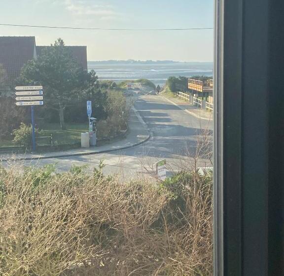 غرفة سوبيريور ثلاثية مطلّة علي البحر, La Villa En Baie