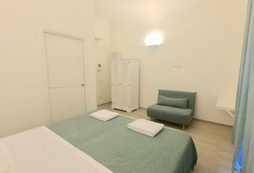 스탠다드 룸, Central Savona B&b