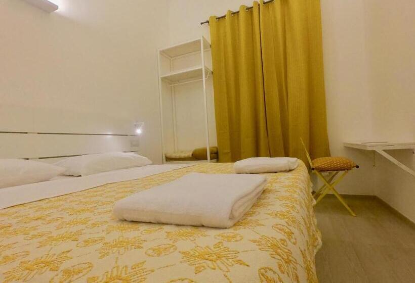 스탠다드 룸, Central Savona B&b