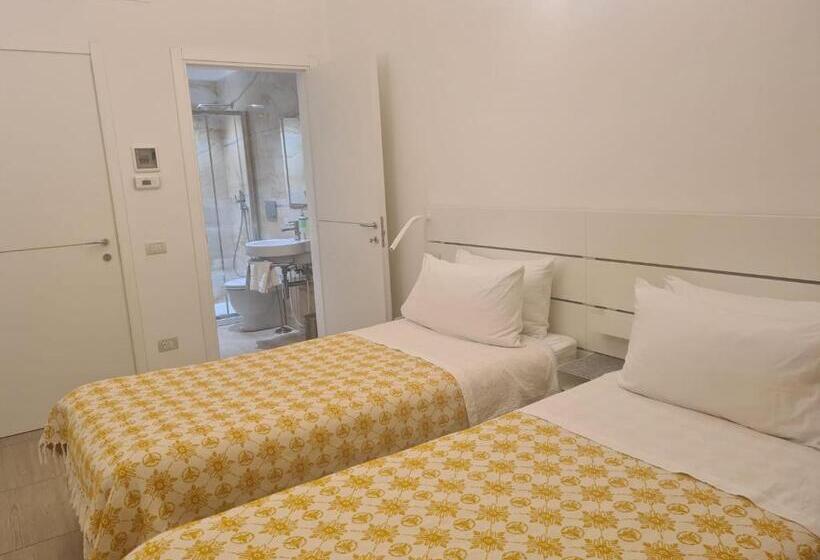 스탠다드 룸, Central Savona B&b
