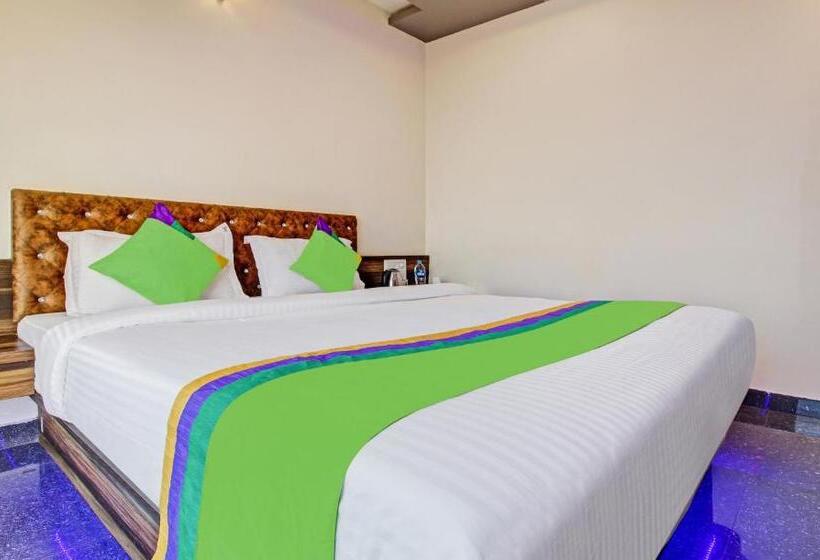 Chambre Deluxe, Treebo Dreamworld