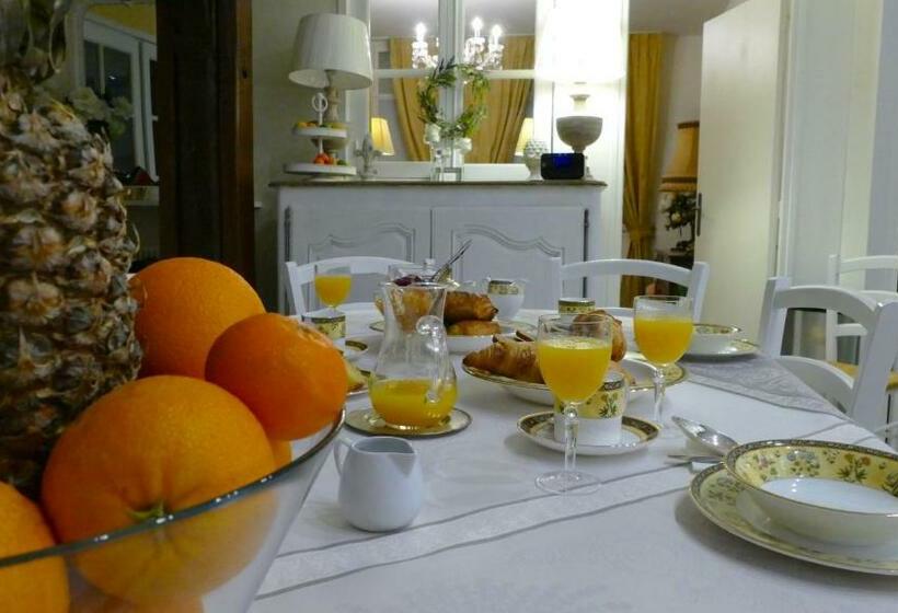 חדר סטנדרט עם מיטת קינג, Le 31 B&b Amboise Centre