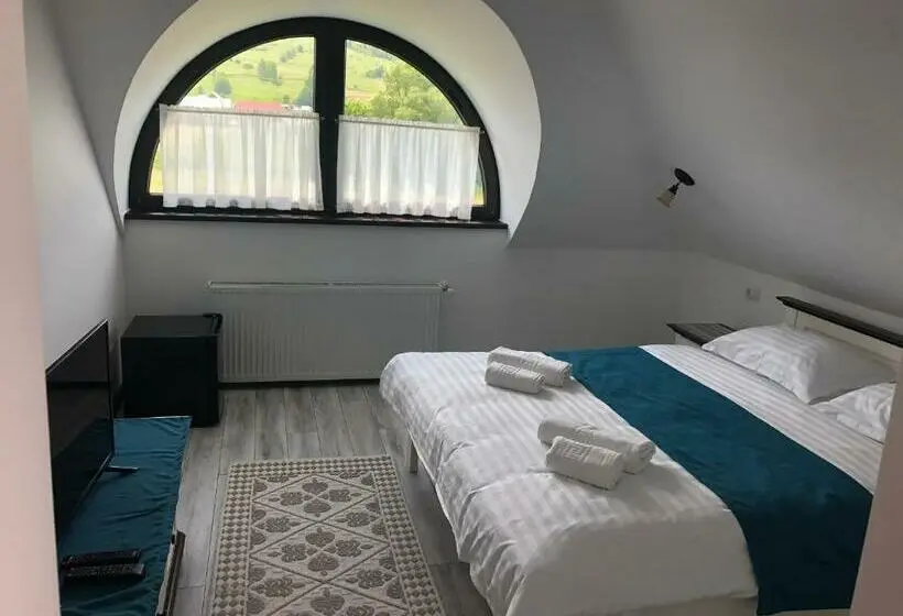 スタンダードルーム, Casa Românească