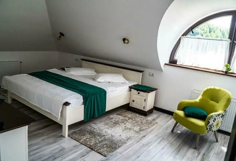 スタンダードルーム, Casa Românească