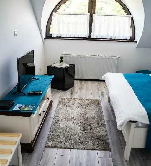 スタンダードルーム, Casa Românească