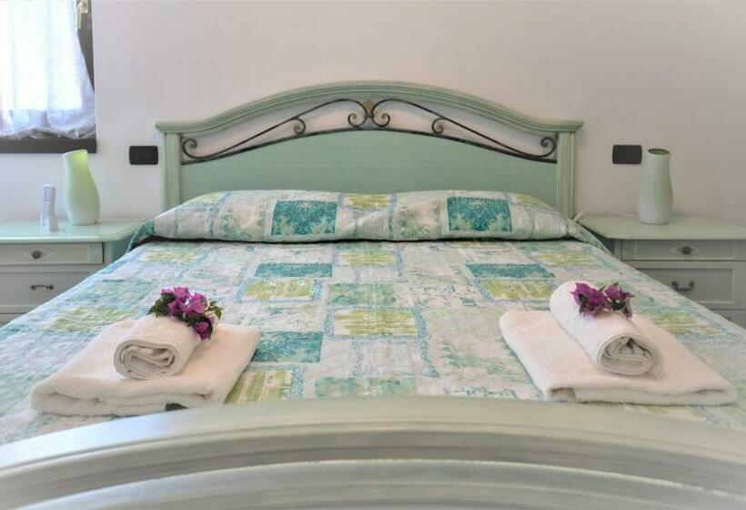 اتاق استاندارد, B&b Villa Apuana