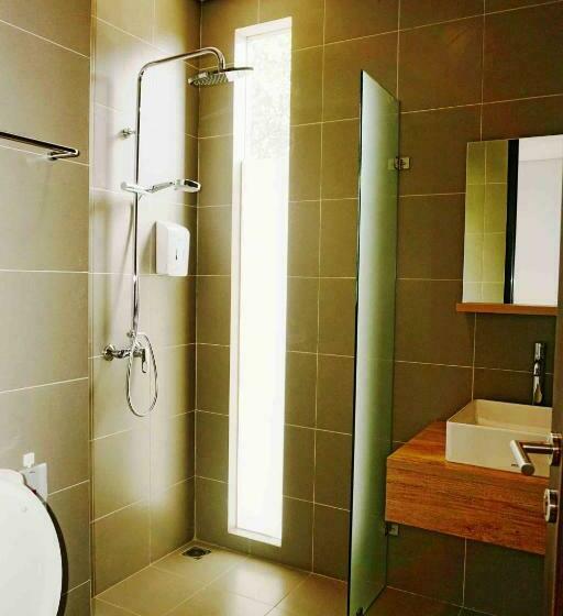 Номер Стандарт, Hm Social Karawaci