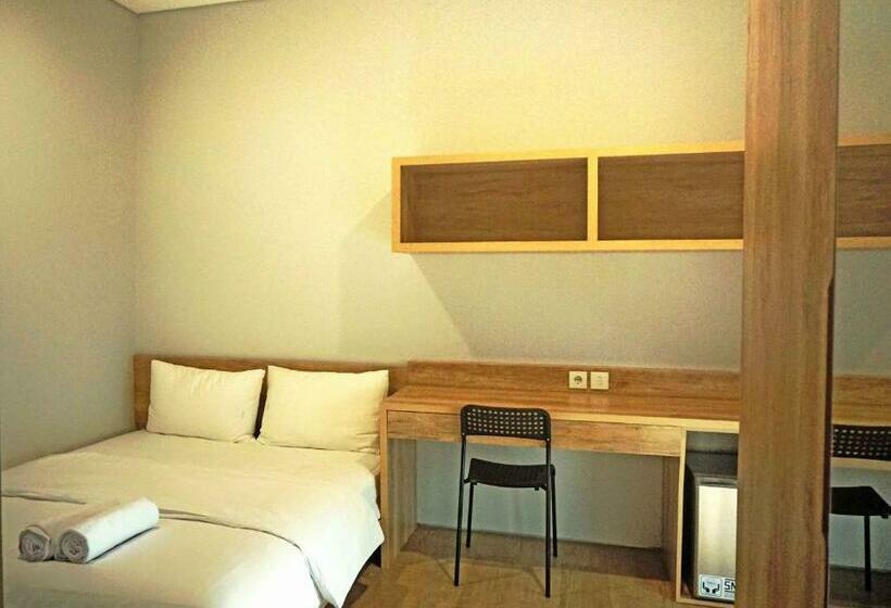 Номер Стандарт, Hm Social Karawaci