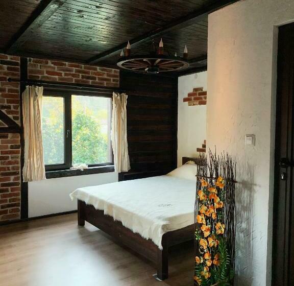 Номер Deluxe, карамановите къщи