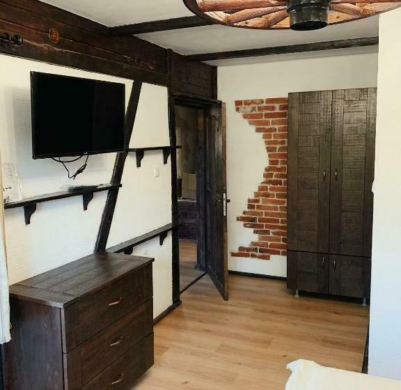 Номер Deluxe, карамановите къщи