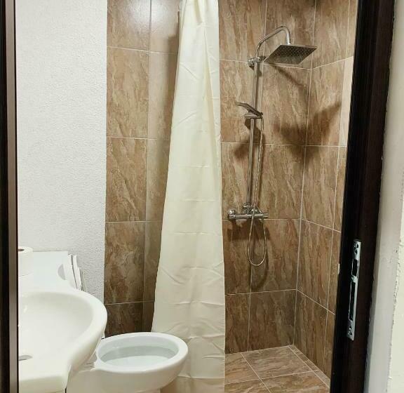 Номер Deluxe, карамановите къщи