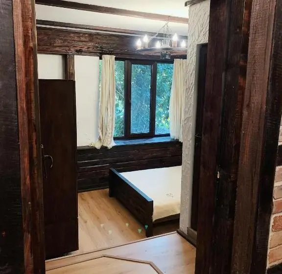 Deluxe-huone, карамановите къщи