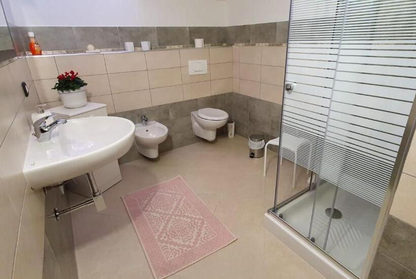 4인용 스탠다드 룸, B&b Sa Spiga