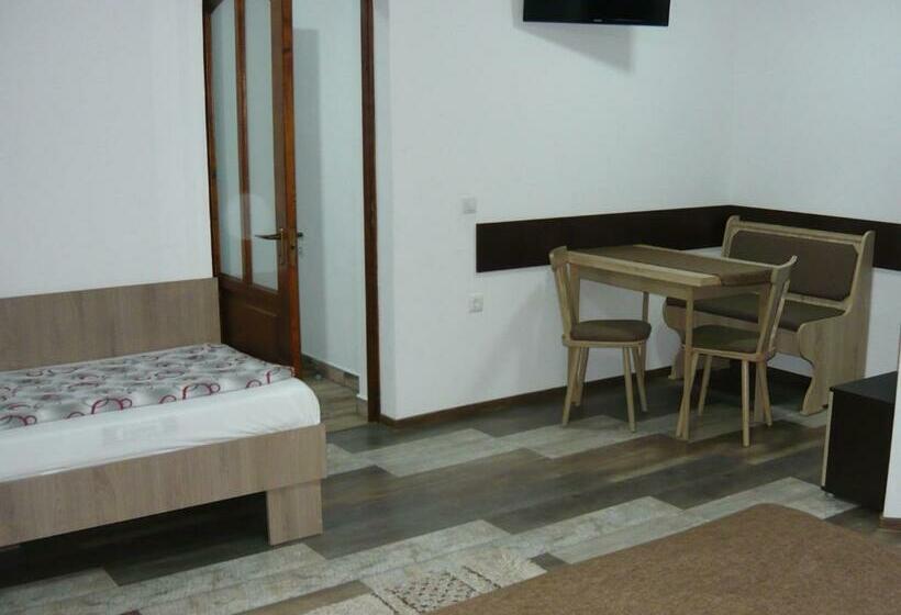 سوییت, Casa De Oaspeti Liviu