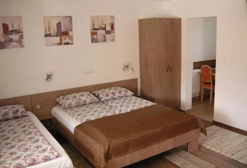 Sviitti, Casa De Oaspeti Liviu