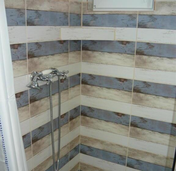 Standard Triple Room with Terrace, Casa De Oaspeti Liviu