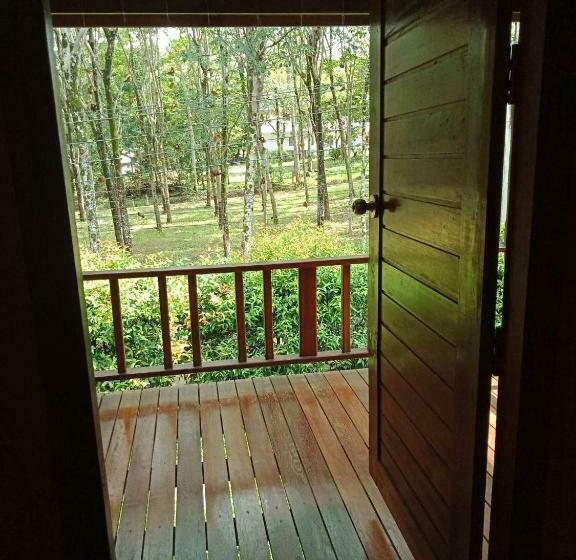 스탠다드 방갈로, Najjamee Bungalows