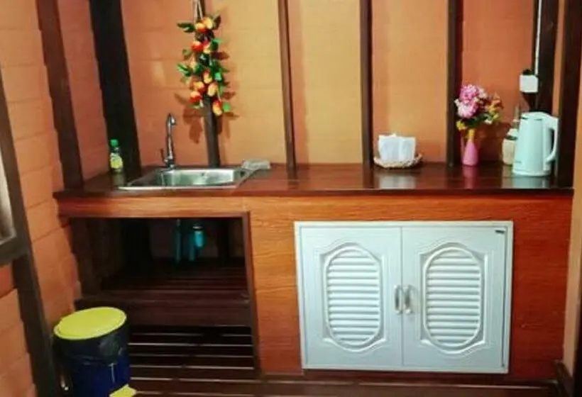 ガーデンビューのスタンダードバンガロー, Najjamee Bungalows