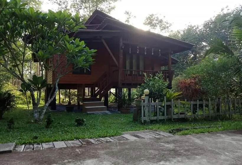 ファミリールーム, Najjamee Bungalows