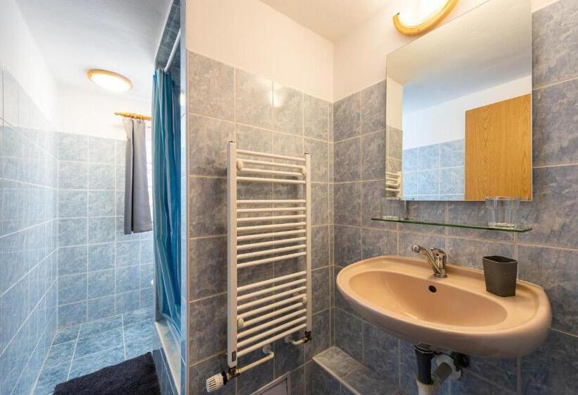 스탠다드 트리플 룸, Penzion černý Vlk