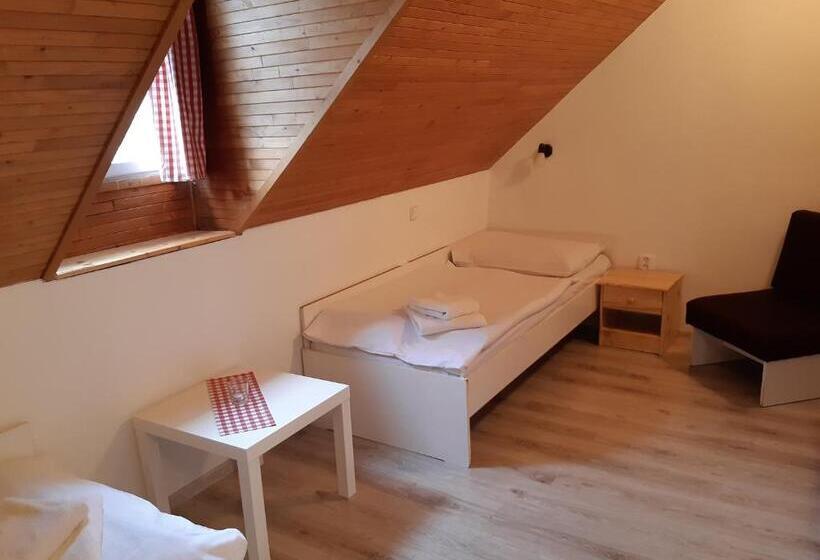 Családi Szoba, Penzion U Hradilů