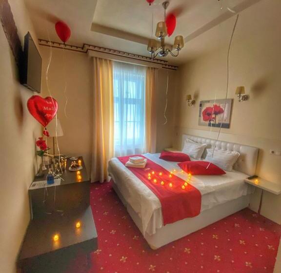 스탠다드 룸 킹사이즈 침대, Top Royal Central Brasov