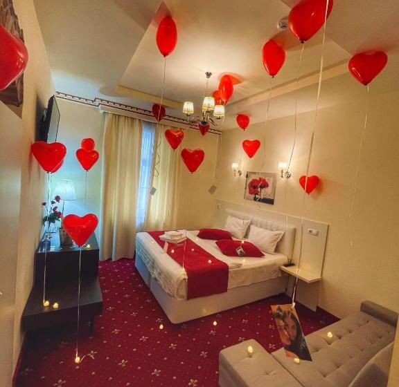 Трехместный Номер Deluxe, Top Royal Central Brasov