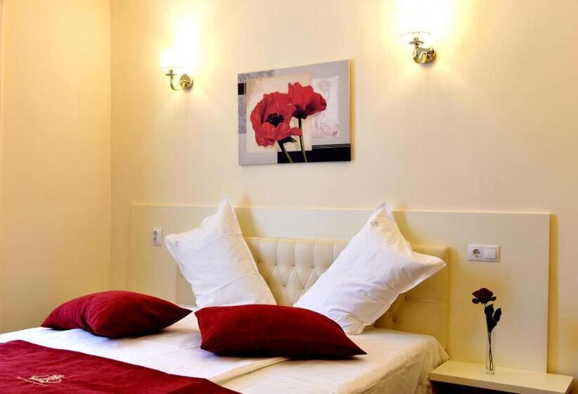 디럭스 4인 룸, Top Royal Central Brasov