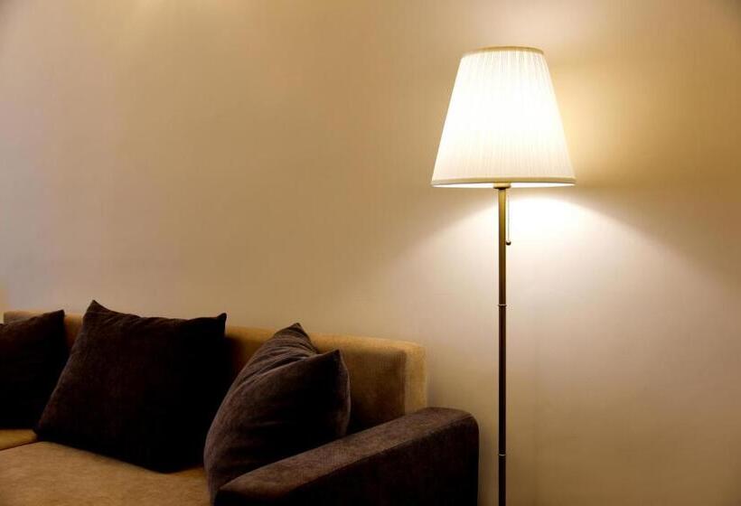 디럭스 4인 룸, Top Royal Central Brasov