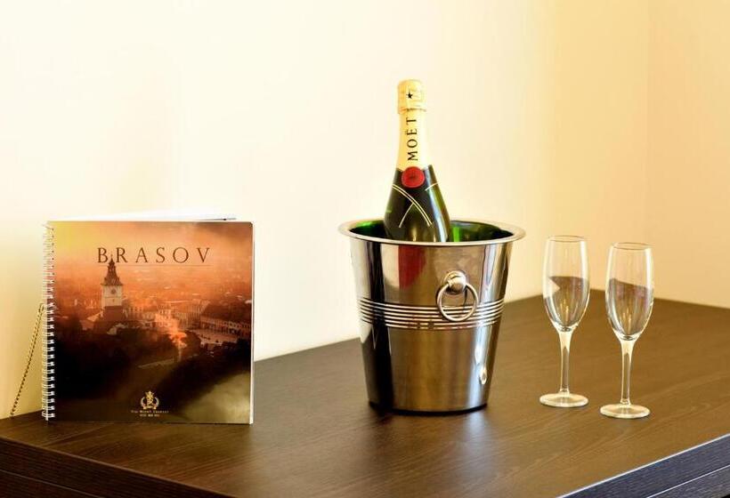 Четырехместный Номер Deluxe, Top Royal Central Brasov