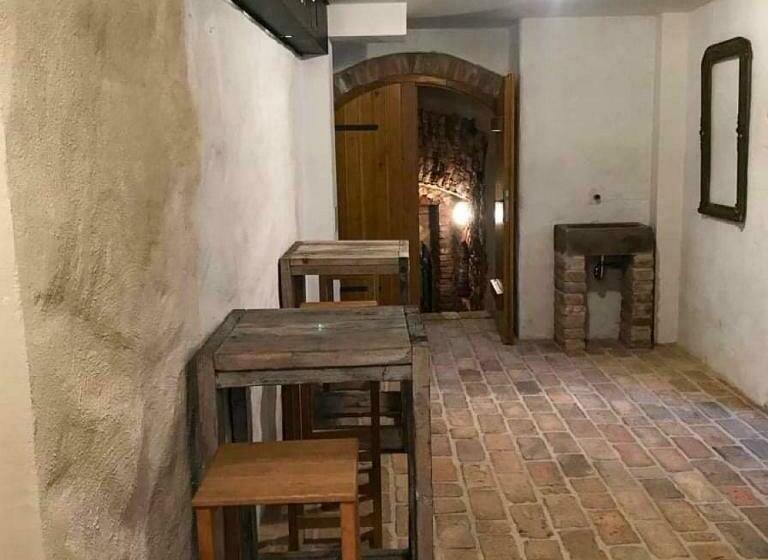 חדר דופלקס, Apartmány Koněvova