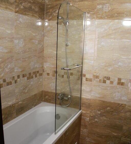 침실 2개 아파트, хотел александър