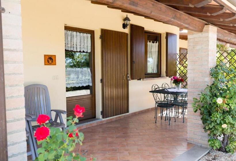 Апартаменты 3 Спальни, Agriturismo Casale Del Contadino