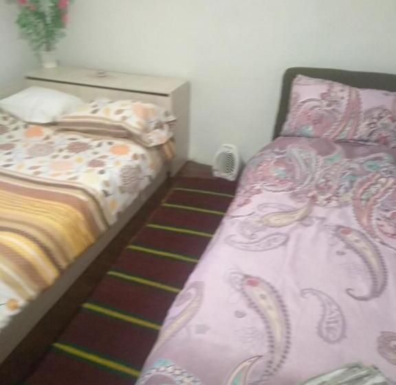 חדר סטנדרט לשלושה, рехатъ къща огнянови