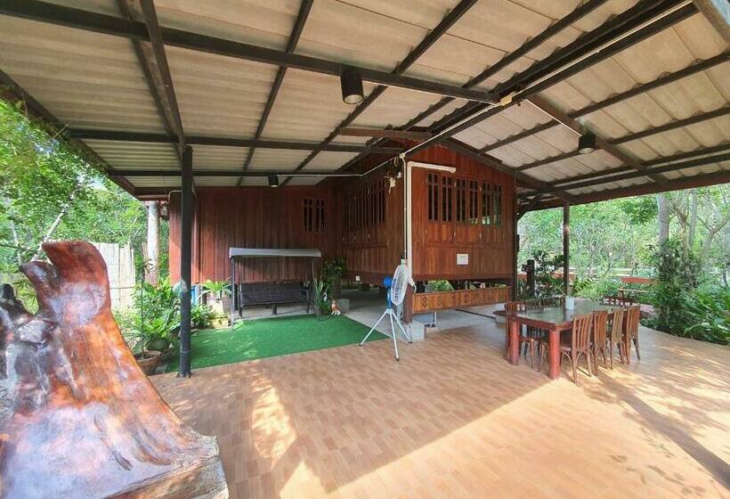 ファミリールーム, บ้านสวนในฝัน ตลาดน้ำท่าคา