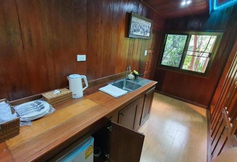 패밀리 룸, บ้านสวนในฝัน ตลาดน้ำท่าคา