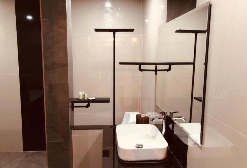 Люкс, Nao Ta Chuang