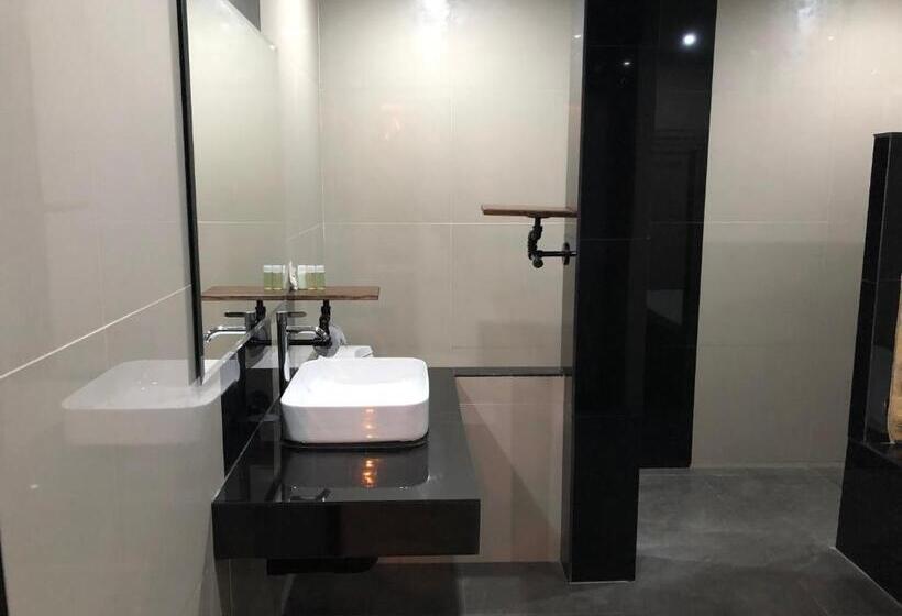 Люкс, Nao Ta Chuang