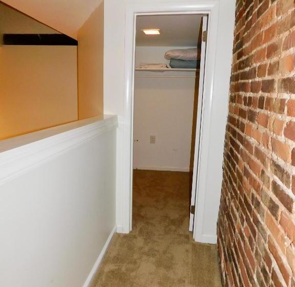 آپارتمان 1 خوابه, The Lofts At 107