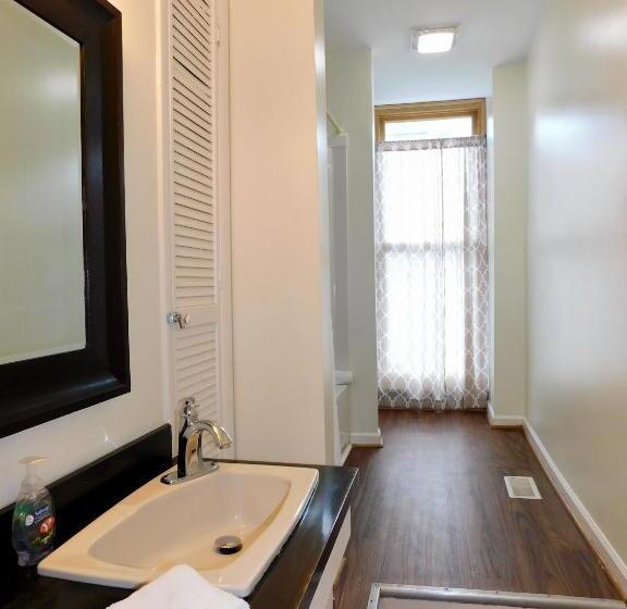 آپارتمان 1 خوابه, The Lofts At 107