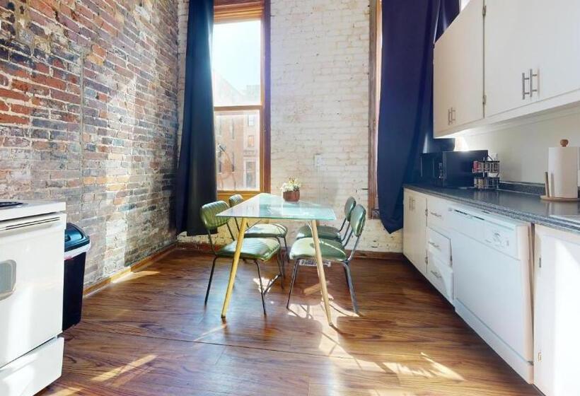 آپارتمان 1 خوابه, The Lofts At 107