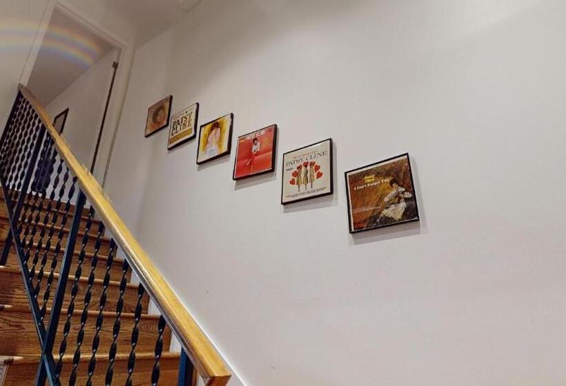 آپارتمان 1 خوابه, The Lofts At 107