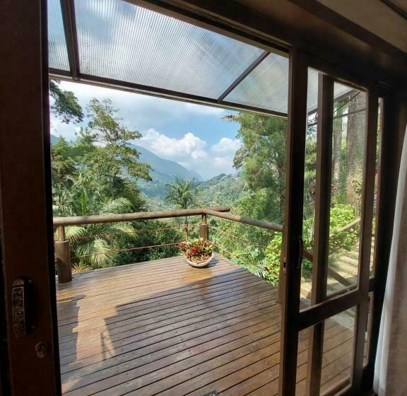 سوییت با چشم‌انداز کوه, Casa No Céu