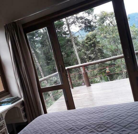 سوییت با چشم‌انداز کوه, Casa No Céu