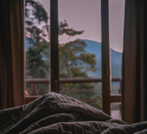 سوییت با چشم‌انداز کوه, Casa No Céu