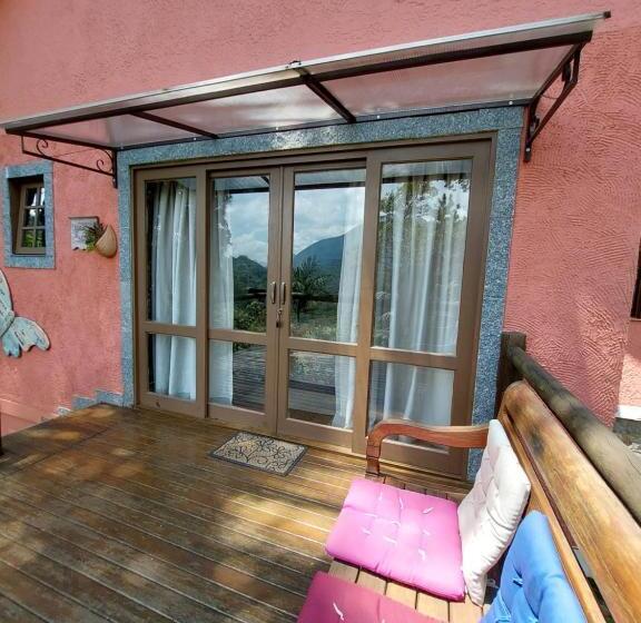 سوییت با چشم‌انداز کوه, Casa No Céu