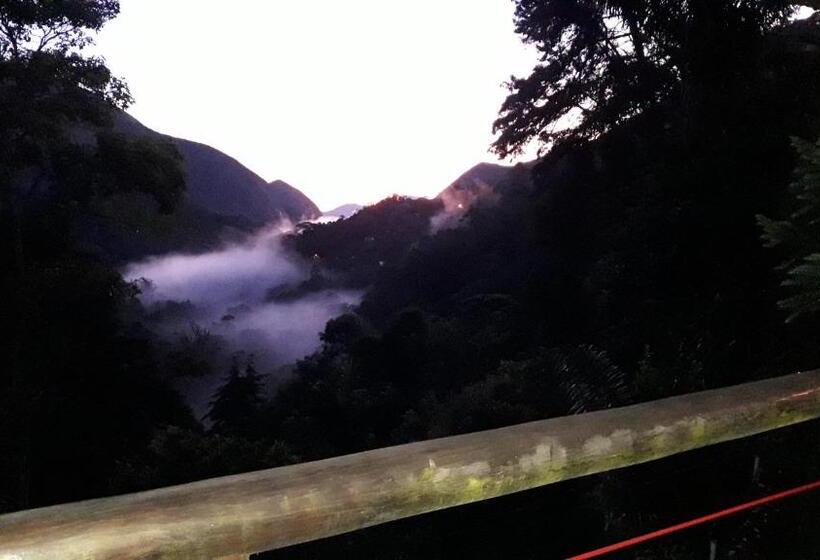 سوییت با چشم‌انداز کوه, Casa No Céu