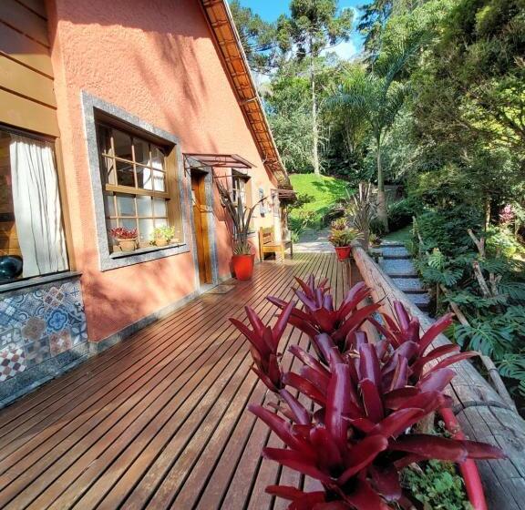 سوییت با چشم‌انداز باغ, Casa No Céu