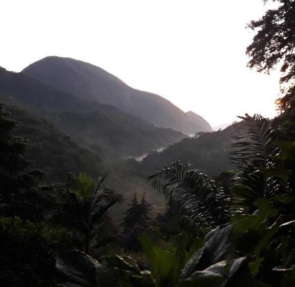 سوییت با چشم‌انداز کوه, Casa No Céu