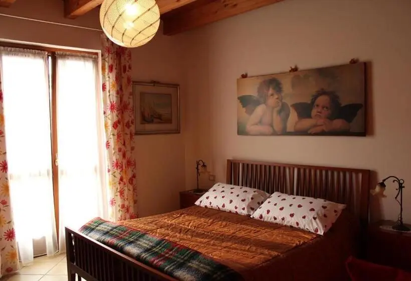 バルコニー付きスタンダードルーム, Bed & Breakfast Lucy